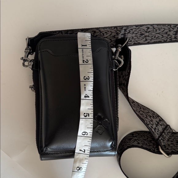 Patricia Nash Shelby Black Leather Phone Crossbody Bag With Guitar Strap - Picture 8 of 10